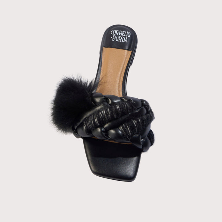 Selera Sliders Black by Cornelio Borda at White Label Project