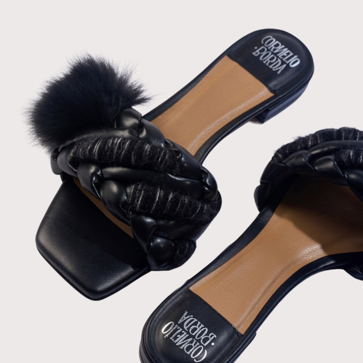 Selera Sliders Black by Cornelio Borda at White Label Project