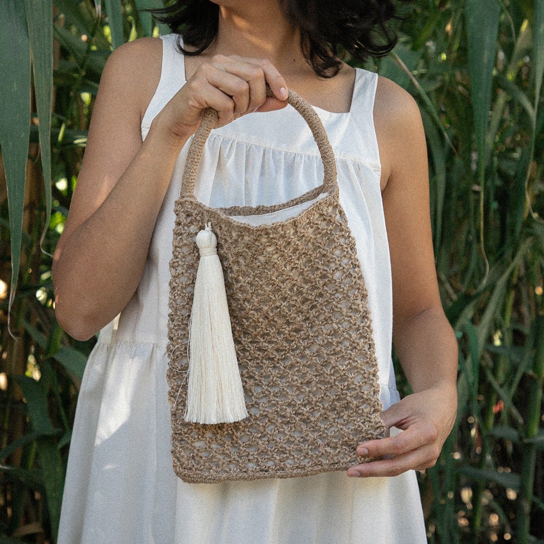 Sea Foam Bag by Ensamble Artesano at White Label Project