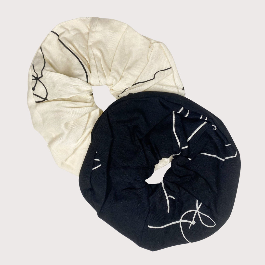 Scrunchie - Black by Nada Duele at White Label Project